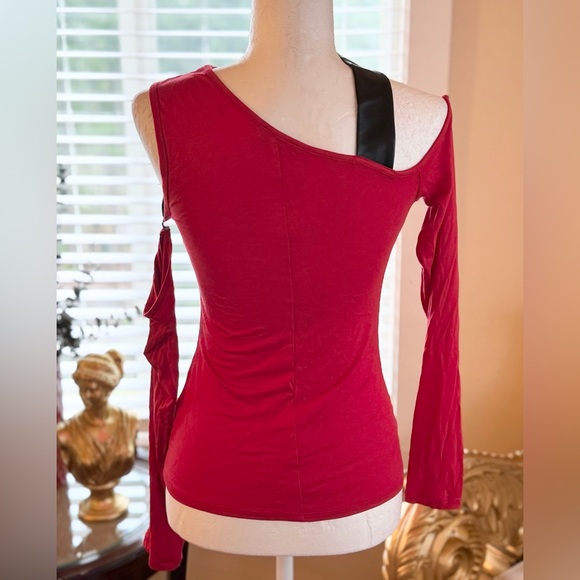 VENUS Red Long Sleeve Top with Black Strap - Picture 3 of 6